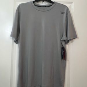 Women Reebok T Shirt Gray Color Size M or L. New